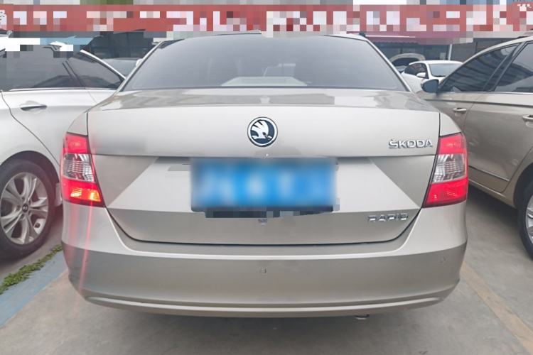 Used Skoda Rapid 2013 1.6L Automatic Smart Selection Model