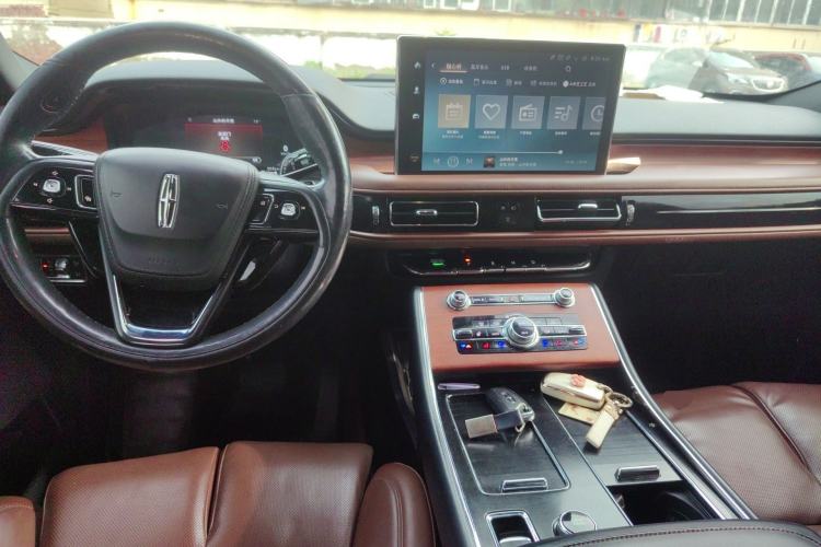 Used Lincoln Aviator 2020 3.0T V6 Four-Wheel Drive Zunya Edition Center Console