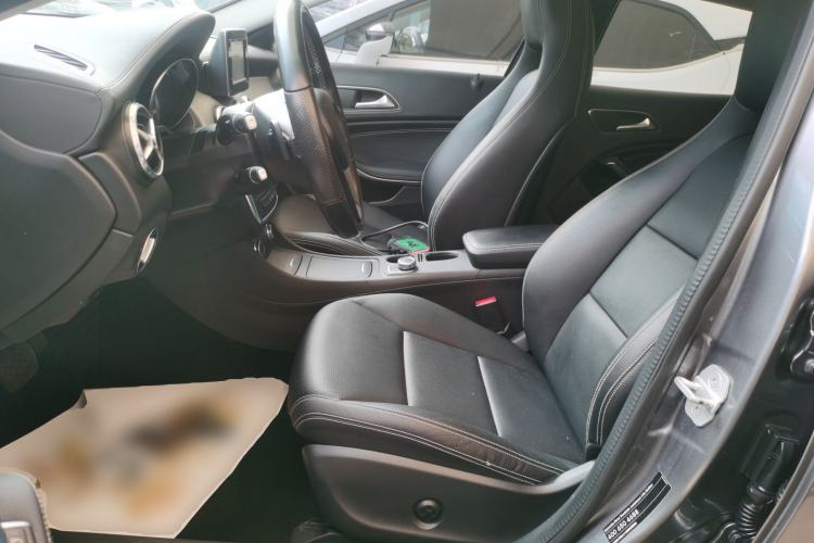Used Mercedes-Benz GLA 2015 GLA 200 Fashion Model Left Front Seat