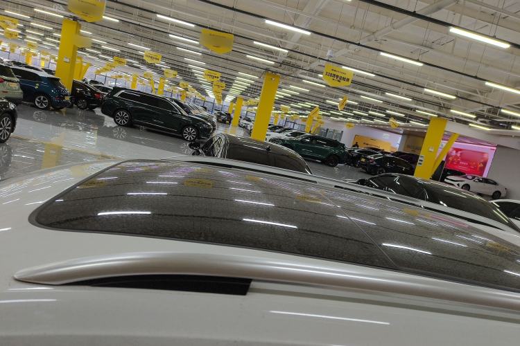 Used Volkswagen Tiguan L 2024 Outstanding Model 330TSI Automatic Two-Wheel Drive R-Line Dragon Glory Edition
