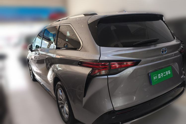 Used Toyota SIENNA 2021 2.5L Hybrid Platinum Edition Rear Left 45 Deg