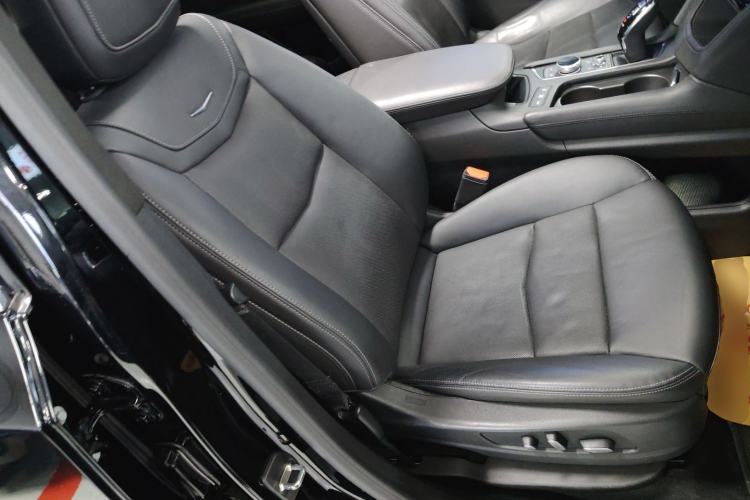 Used Cadillac XT6 2022 2.0T Six-Seater Four-Wheel Drive Luxury Version