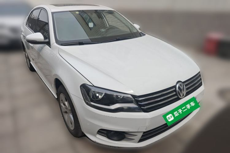 Used Volkswagen Bora 2014 1.6L Automatic Comfort Model Front Right 45 Deg