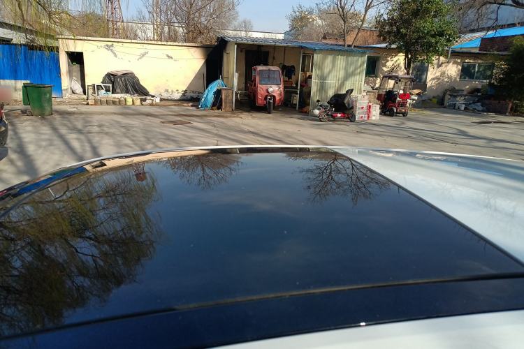 Used Volkswagen Golf 2017 1.6L Automatic Comfort Million-Vehicle Anniversary Edition