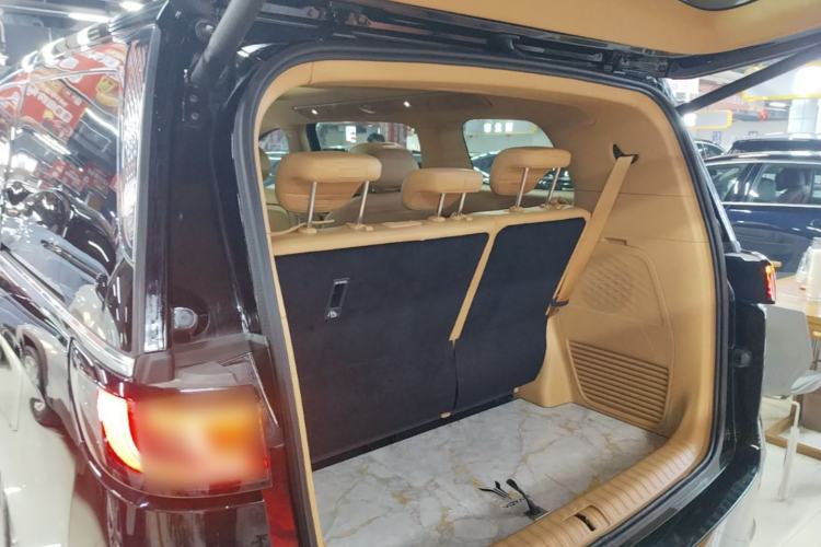 Used VOYAH Dream 2025 PHEV Four-Wheel Drive Excellence Kunpeng Edition Trunk