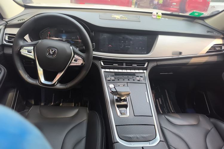 Used CHANGAN CS85 COUPE 2019 2.0T Automatic Version China V Standard Center Console