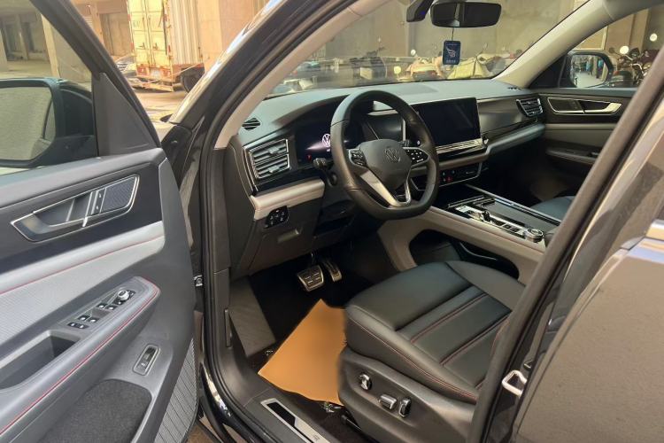 Used Volkswagen Teramont X 2022 380TSI Four-Wheel Drive Luxury Edition Interior 2