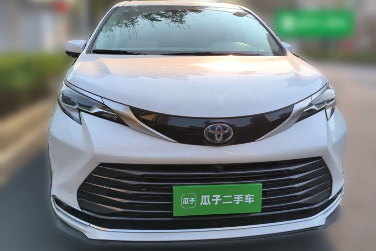 Used Toyota SIENNA 2021 2.5L Hybrid Luxury Edition