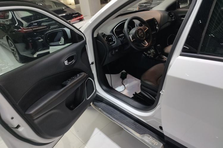 Used Jeep Compass 2019 220T Automatic Family Enjoyment Four-Wheel Drive Edition