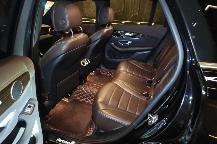 Used Mercedes-Benz GLC 2019 GLC 260 L 4MATIC Luxury Model Left Rear Seat