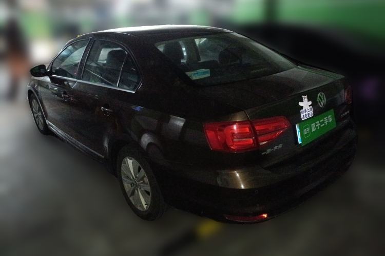 Used Volkswagen Sagitar 2015 1.6L Automatic Comfort Model
