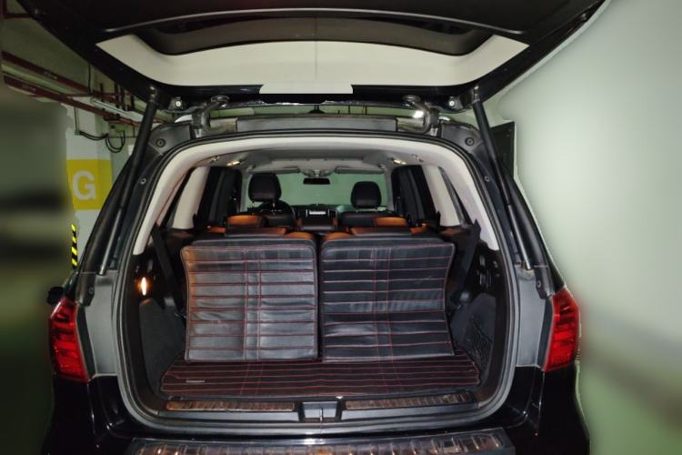 Used Mercedes-Benz GL-Class 2014 GL 350 CDI 4MATIC Trunk