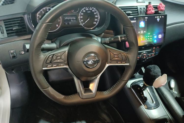 Used Nissan Tiida 2011 1.6L CVT Smart Version