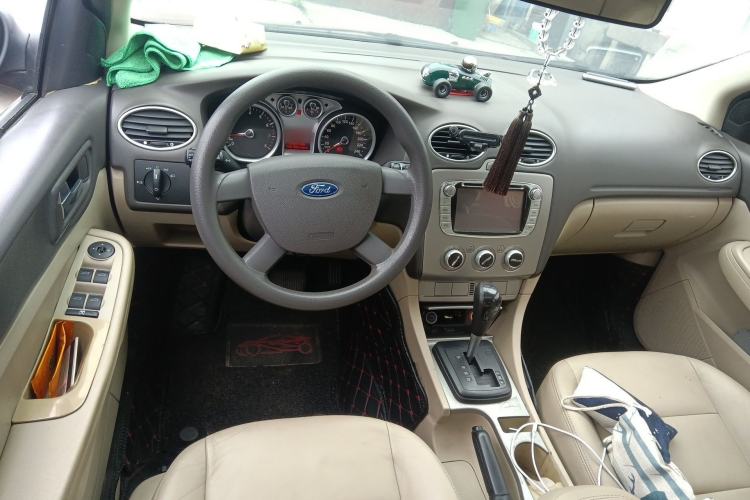 Used Ford Focus 2011 Hatchback 1.8L Automatic Fashion Edition Steering Wheel