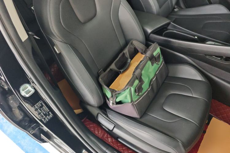 Used Hyundai Elantra 2023 1.5L CVT LUX Prestige Edition