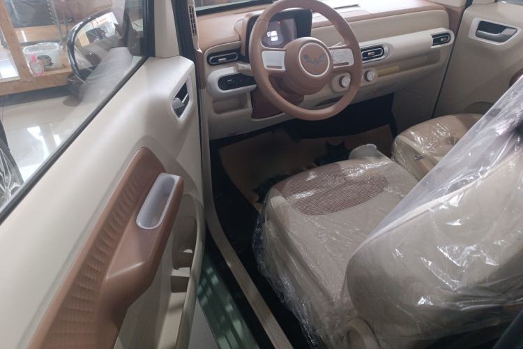 Used Wuling Hongguang MINIEV 2024 3rd Generation 215km Youth Edition