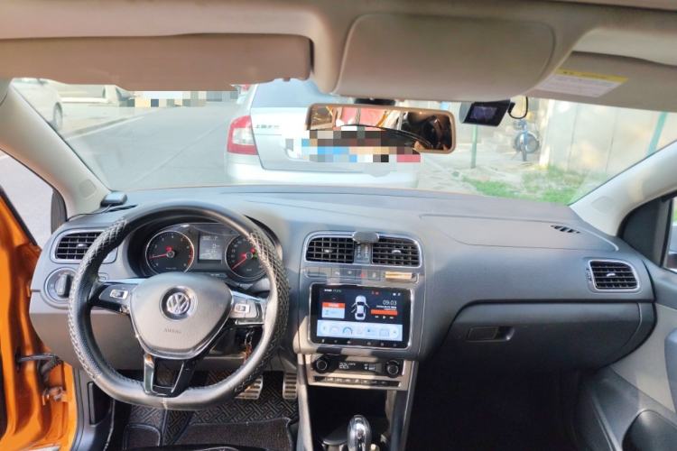 Used Volkswagen Polo 2014 1.6L Cross Polo Automatic