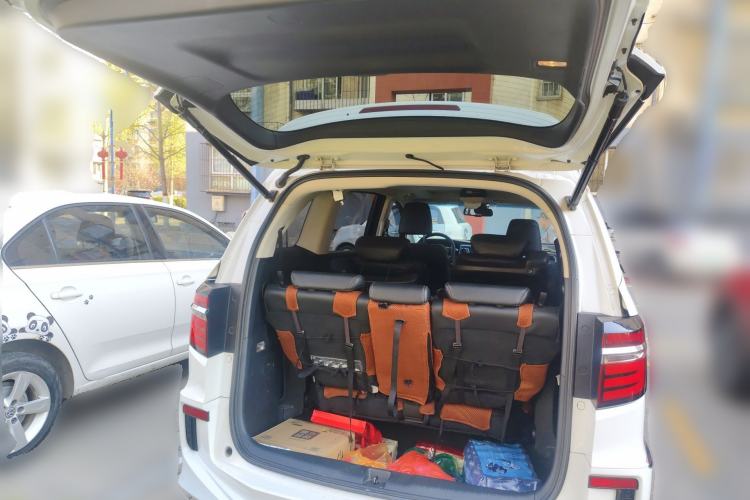 Used Honda Elysion 2016 2.4L Supreme Edition
