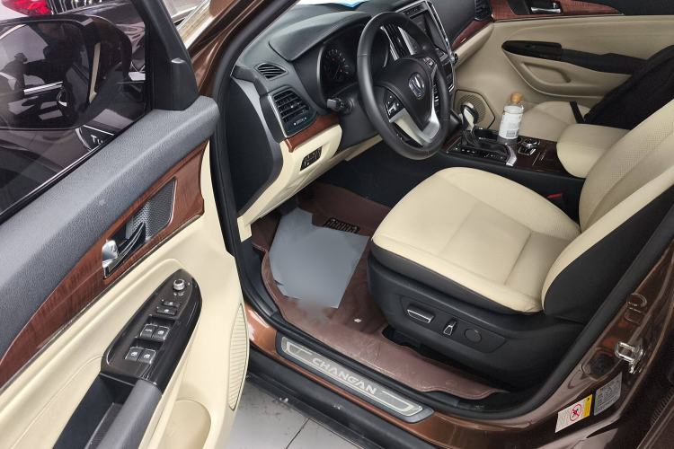 Used CHANGAN CS95 2017 2.0T Two-Wheel Drive Zhiyuan Edition