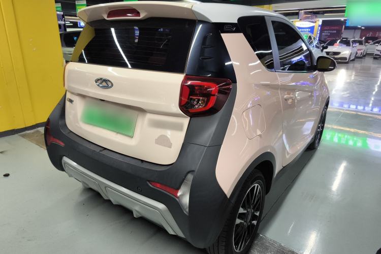 Used Chery QQ Little Ant 2022 Revised Version Sweet Pink Edition Half-Sugar Version Lithium Iron Phosphate 30.7 kWh 30 kW 301 km Rear Right 45 Deg
