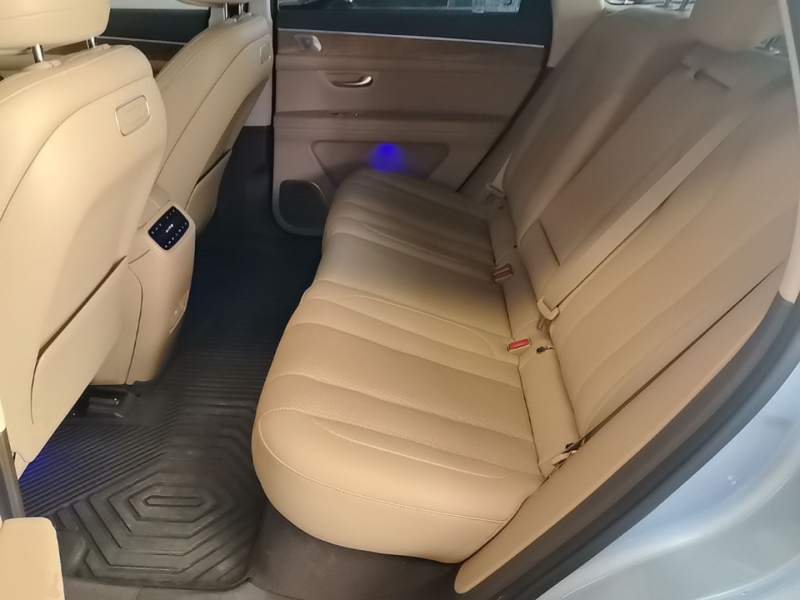 Used Hima AITO M7 2024 1.5T Intelligent Driving 4WD Max Edition 5 Seats — 16