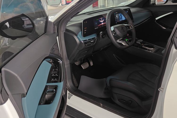 Used MG 7 2023 1.5T DCT Luxurious Supreme Edition