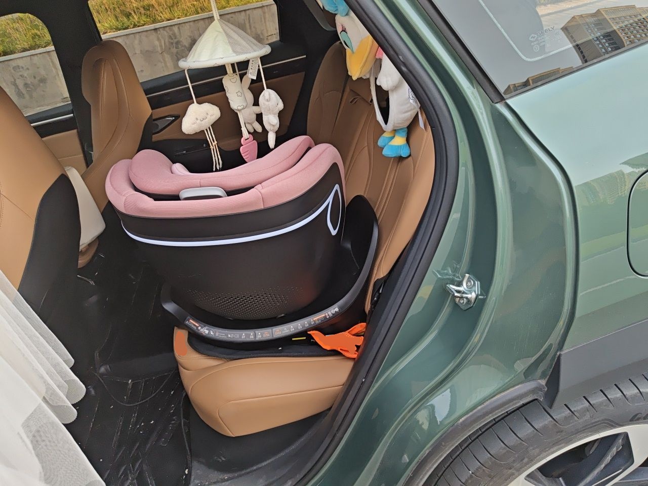 Geely Galaxy L7 2023 1.5T 115 km Starship — снимка 17