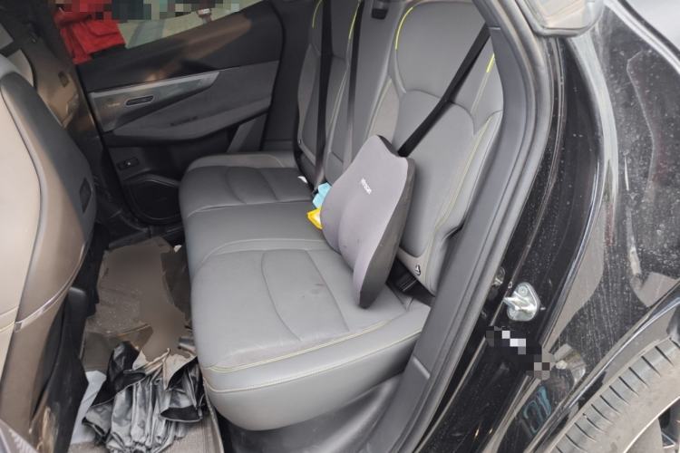 Used Lynk & Co 08 EM-P 2023 120km Long-Range Halo
