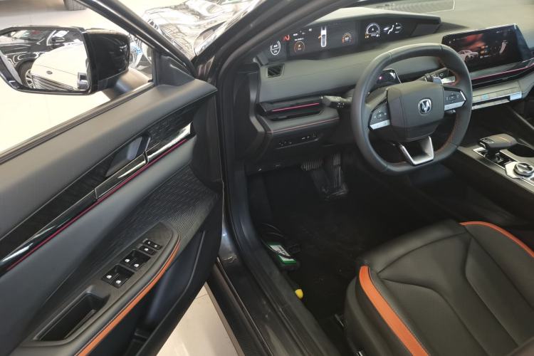 Used CHANGAN UNI-V 2023 1.5T Prestige Model Driver Seat