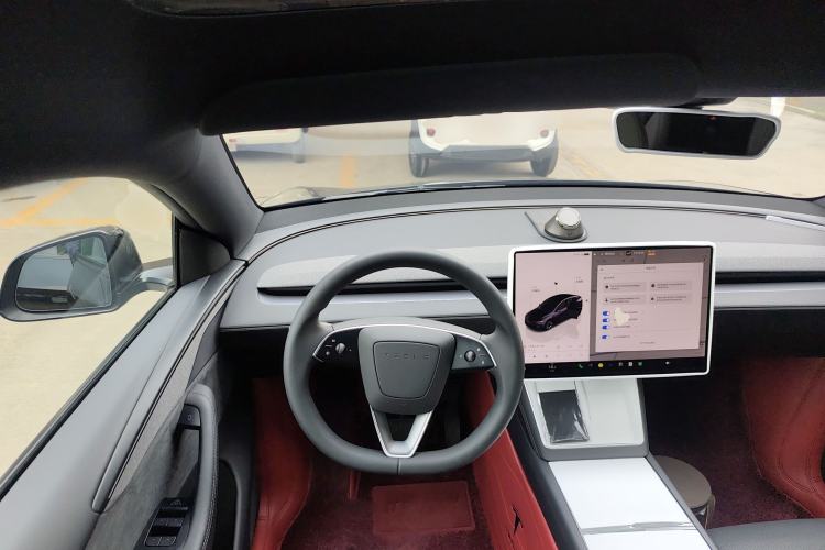 Used Tesla Model Y L 2025 Model Long-Range All-Wheel-Drive Version