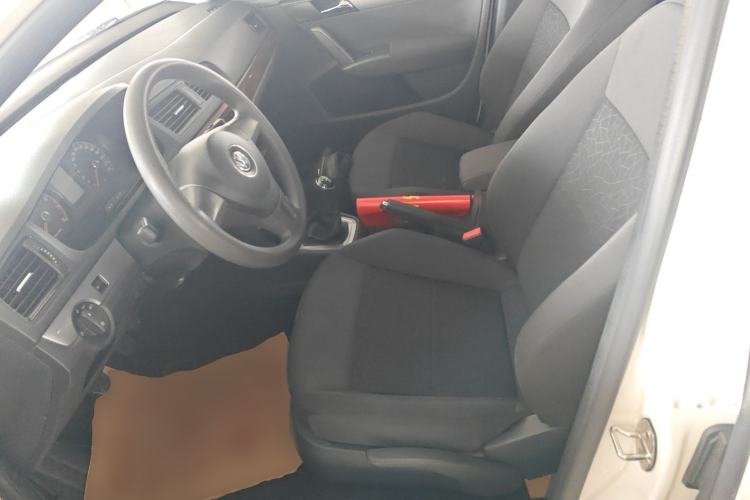 Used Volkswagen Lavida 2013 Revised Classic 1.6L Manual Fashion Edition Left Front Seat