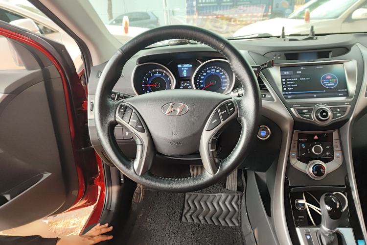 Used Hyundai Elantra (5th Generation / Langdong) 2016 1.6L Automatic Prestige Model
