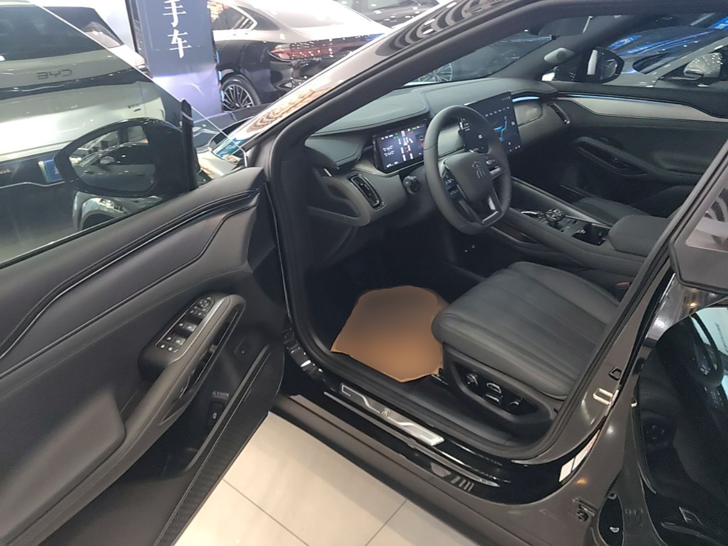 BYD Song L EV 2025 Intelligent Driving Version 550 km Excellence Edition — снимка 18