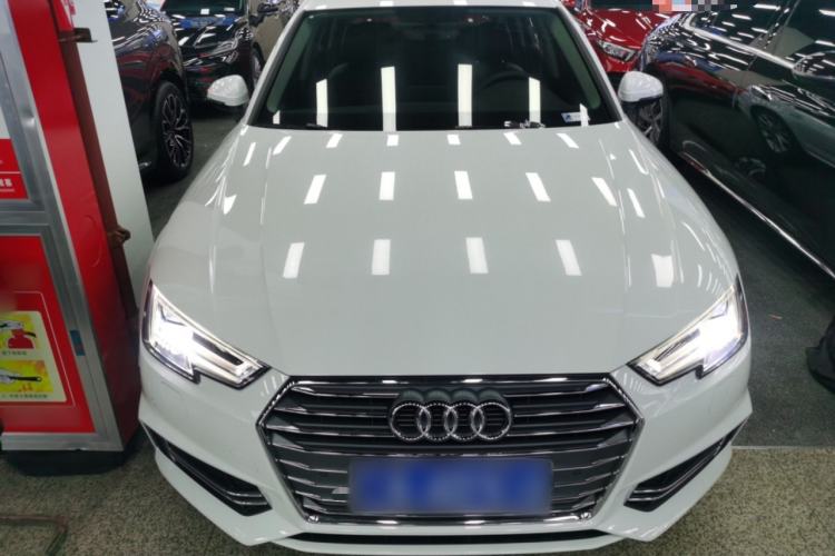 Used Audi A4L 2018 30th Anniversary Edition 40 TFSI Trendy Model
