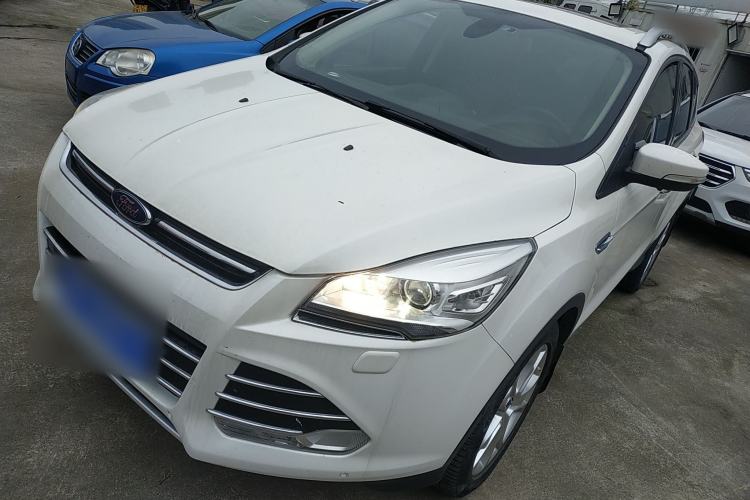 Used Ford Kuga 2015 2.0L GTDi Four-Wheel-Drive Sport Model