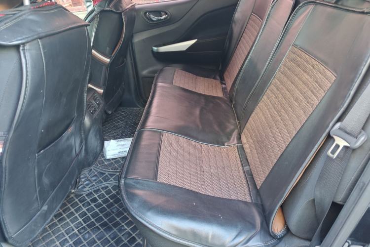 Used Nissan Navara 2017 2.5L Automatic 2WD Luxury Edition QR25