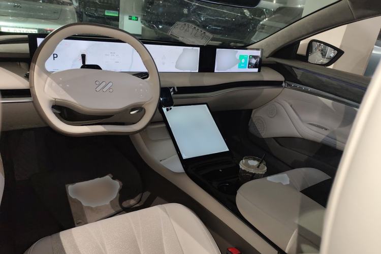 Used IM L7 2022 Dynamic Model
