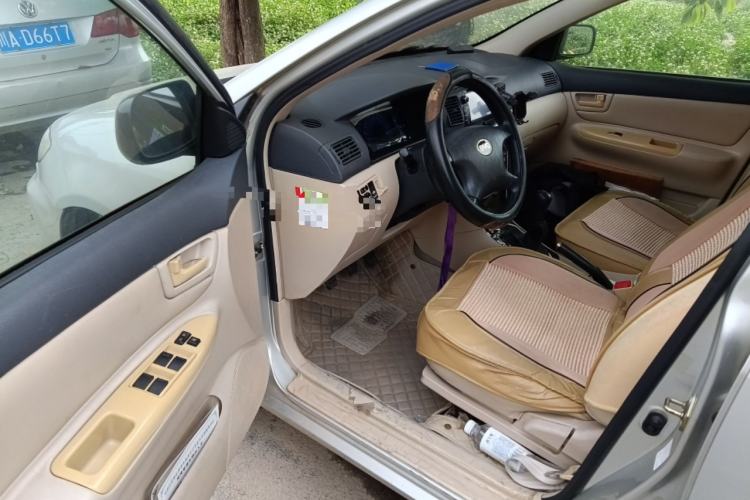 Used BYD F3 2012 Energy-Saving Edition 1.5L Manual Standard Model
