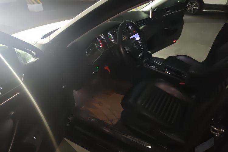 Used Volkswagen Magotan 2018 330TSI DSG Luxury Model Driver Seat