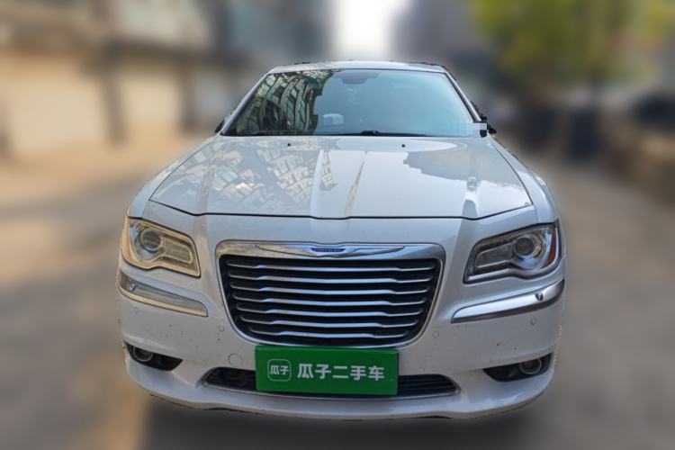 Used Chrysler 300C 2012 3.6L Luxury Edition