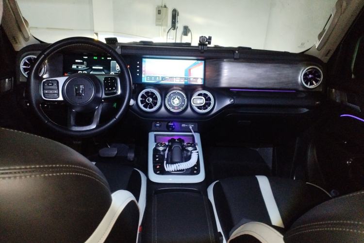 Used Tank 300 2021 City Edition 2.0T—Truly Stylish
