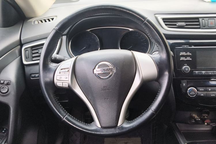 Used Nissan X-Trail 2014 2.0L CVT Comfort Edition 2WD Steering Wheel