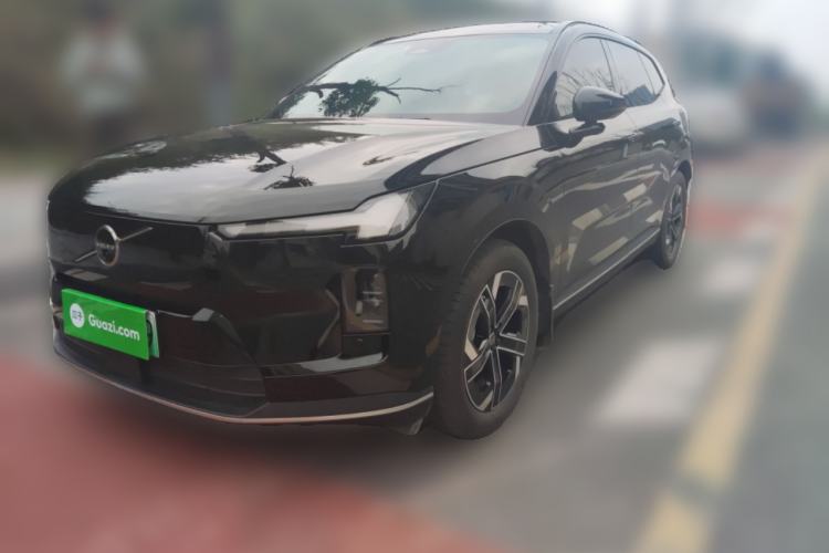 Used Volvo Volvo XC70 Plug-in Hybrid 2026 Model Two-Wheel Drive Long-Range Core