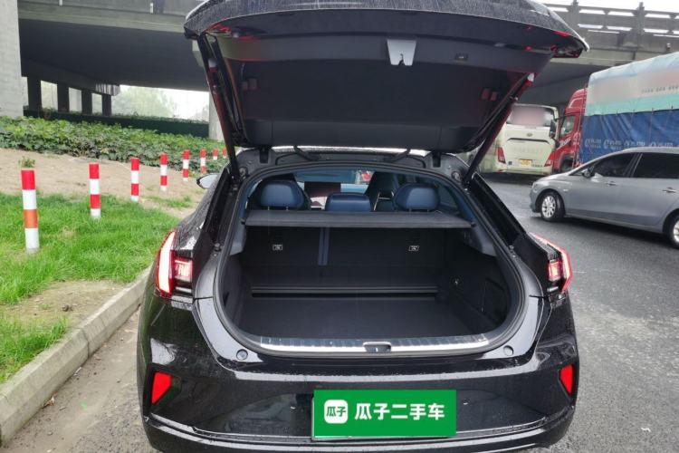 Used Zeekr 001 2024 WE Edition 95 kWh All-Wheel Drive Trunk