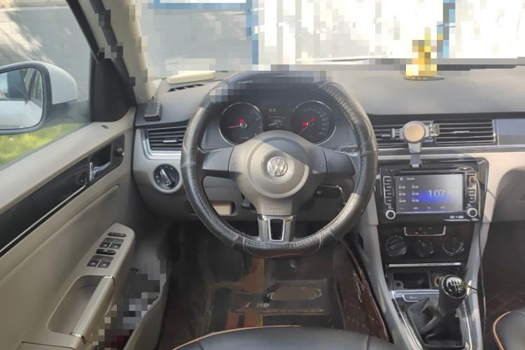 Used Volkswagen Bora 2015 Value Edition 1.6L Manual Fashionable Style