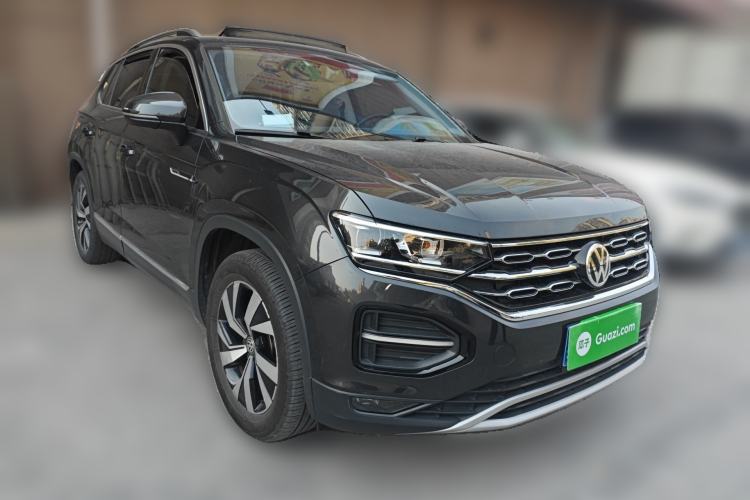 Used Volkswagen Tayron 2020 280TSI Two-Wheel Drive Luxury Connect Edition Front Right 45 Deg