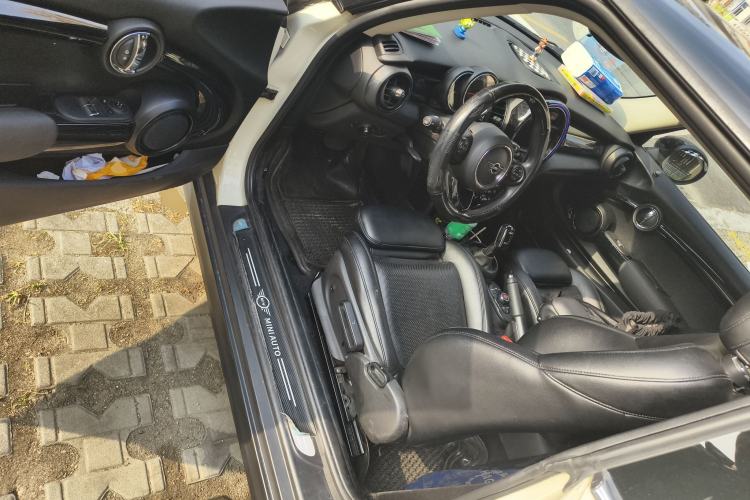 Used MINI MINI 2018 1.5T COOPER Classic Edition