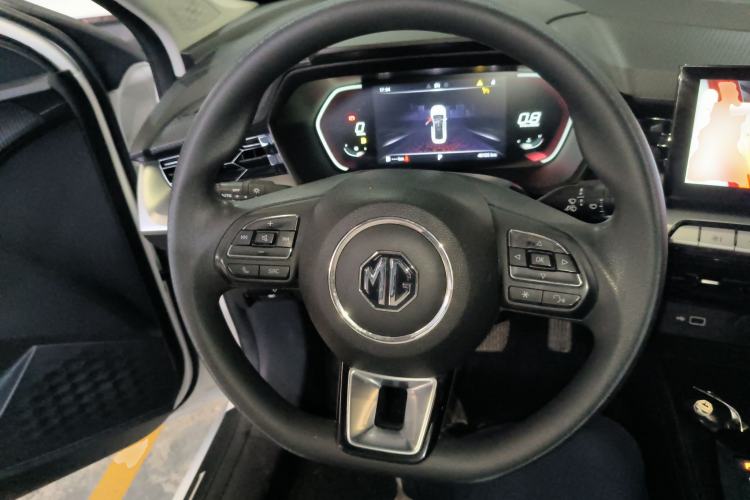 Used MG 5 2021 180 DVVT CVT Youth Luxury Edition
