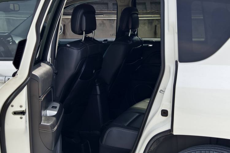 Used Jeep Compass 2014 2.4L four-wheel drive luxury version