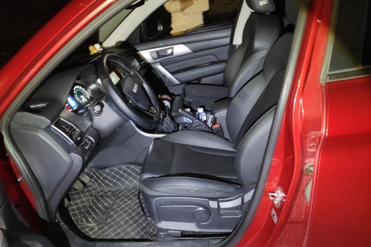 Used Haval H2 2016 Red Label 1.5T Manual Two-Wheel Drive Elite Model
